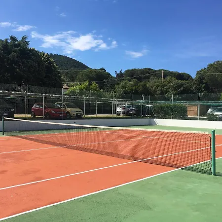 מלון Brigantino 3*