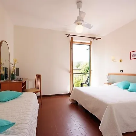 Brigantino Otel Procchio (Isola d'Elba)