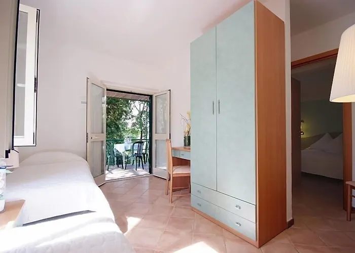 Brigantino 3* Procchio